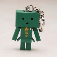 ダンボーが恋や学業を応援！お守りマスコット「omamori DANBOARD」11月発売