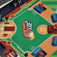 【おもちゃショー15】3割打てればガチで強打者。ハイレベルな「3D野球盤」がかつての少年達で大賑わい