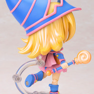 キューポッシュ「ブラック・マジシャン・ガール（Ver.1.5）」11月発売、魔法の筒など新たな付属品も