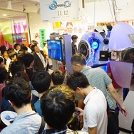 【レポート】これが「立体音響」か！AC『CYTUS Ω』筐体と新要素がお披露目 ― ロケテ初日