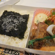 人気イベントがカフェになった　原宿に「白猫プロジェクト 登校茶熊学園」がオープン