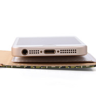 『スーパーマリオ』公式グッズ「ICカードステッカー」「スマートフォンケース」が登場