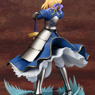 「Fate/stay night UBW」より、凛々しい姿が印象的なフィギュア「騎士王 セイバー」12月発売予定