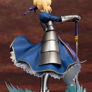 「Fate/stay night UBW」より、凛々しい姿が印象的なフィギュア「騎士王 セイバー」12月発売予定