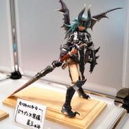 【フィグライフ！】第10回：セル画にしか見えない“むむむ式ガンダム”とも出会えた「ワンフェス2015」夏ノ陣