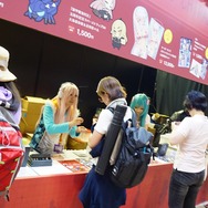 【コミケ88】ゲームメーカーが火花を散らす企業ブースにmaimaiちゃん、ユニティちゃん、森Pらが集結