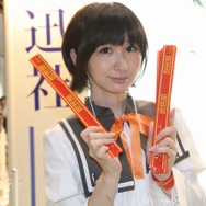 【コミケ88】企業ブースも頑張ってます！どどーんっと大放出 ー コンパニオン写真集2015