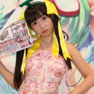 【コミケ88】企業ブースも頑張ってます！どどーんっと大放出 ー コンパニオン写真集2015