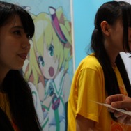 【コミケ88】企業ブースも頑張ってます！どどーんっと大放出 ー コンパニオン写真集2015