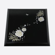 「ヱヴァと日本刀展」アスカが和ドールに、刀を使った様々なポージングを楽しめる