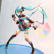 初音ミク新作フィギュア「オレンジブロッサム」「mebae」「ウィンターヒロイン」お披露目…「ねんどろいど 重音テト」も