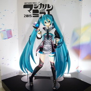 初音ミク新作フィギュア「オレンジブロッサム」「mebae」「ウィンターヒロイン」お披露目…「ねんどろいど 重音テト」も