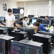 【特集】就職はあくまで通過点。「創る・見せる・売り込む」が方針の「アミューズメントメディア総合学院」の学びとは