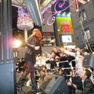 Wii『428』発売記念!総監督イシイジロウ氏のサイン会が渋谷GIGOで開催!シークレットライブも!