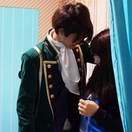 【TGS2015】乙女よ急げ!ボルテージ「壁ドン」「顎クイ」ブースを動画でお届け