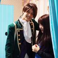 【TGS2015】乙女よ急げ!ボルテージ「壁ドン」「顎クイ」ブースを動画でお届け