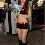 【TGS2015】熱気あふれる一般公開日初日、熱さを吹き飛ばしてくれる美女たちを紹介
