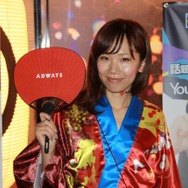 【TGS2015】熱気あふれる一般公開日初日、熱さを吹き飛ばしてくれる美女たちを紹介