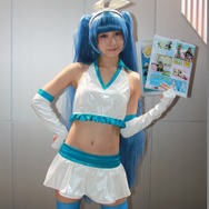 【TGS2015】熱気あふれる一般公開日初日、熱さを吹き飛ばしてくれる美女たちを紹介