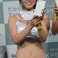 【TGS2015】熱気あふれる一般公開日初日、熱さを吹き飛ばしてくれる美女たちを紹介