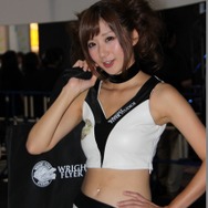 【TGS2015】熱気あふれる一般公開日初日、熱さを吹き飛ばしてくれる美女たちを紹介