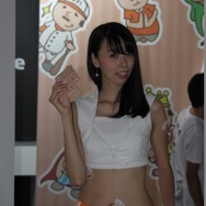 【TGS2015】熱気あふれる一般公開日初日、熱さを吹き飛ばしてくれる美女たちを紹介