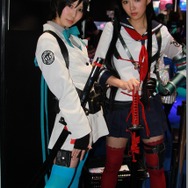 【TGS2015】熱気あふれる一般公開日初日、熱さを吹き飛ばしてくれる美女たちを紹介