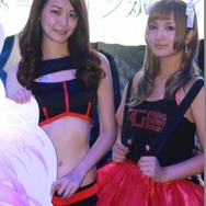 【TGS2015】熱気あふれる一般公開日初日、熱さを吹き飛ばしてくれる美女たちを紹介