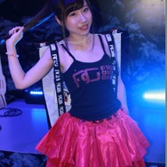 【TGS2015】熱気あふれる一般公開日初日、熱さを吹き飛ばしてくれる美女たちを紹介
