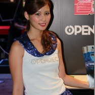 【TGS2015】熱気あふれる一般公開日初日、熱さを吹き飛ばしてくれる美女たちを紹介