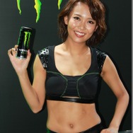 【TGS2015】熱気あふれる一般公開日初日、熱さを吹き飛ばしてくれる美女たちを紹介