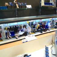 figmaやドールに最適！？夢の“美少女満員電車”も再現可能な「1/12スケール 通勤電車」が発売決定