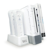 リモコンもソフトもハンドルもOK！Wii横にジャストフィットな専用収納アクセサリー発売