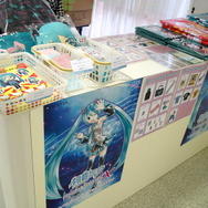 【マチ★アソビ15セガ「初音ミク」ステージに“アイマスの父・ガミP”が乱入してアリーナァ!!ミクダヨーとミクナノーも久しぶりに登場