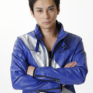 舞台「逆転裁判2」左々右エ門や王都楼真悟など、新キャストの衣装姿＆グッズ情報が公開