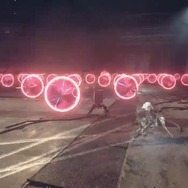 『ニーア オートマタ』ゲーム映像解禁!滑らか&スピーディな爽快アクションを駆使する“少女の戦い”を刮目せよ