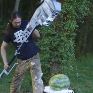 あの鍛冶屋が今度は『HALO』グラビティハンマーを制作 ― かなりの重量であらゆるものが粉々に