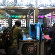 【G-STAR 2015】精巧なガスガンでモンスターを撃ち抜くシューティングAC筐体を発見