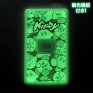 『星のカービィ』デザインのスイッチパネルが可愛すぎ！ 電気を消すと模様が浮かぶ蓄光機能も