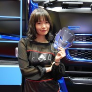三菱ふそうブース　一之瀬雪乃さん