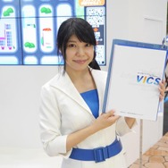 道路交通情報通信システムセンターブース　咲良さん