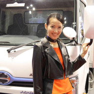 日野自動車ブース