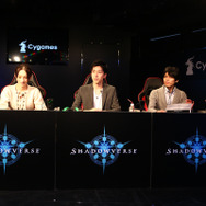 （左から）佐藤かよさん、StanSmithさん、齊藤優太ディレクター