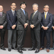 記者説明会には、新会社NexToneの役員が揃った