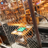 ナムコのゲーミングバー「SIDE-B」渋谷にオープン ― アーケードゲームはもちろん、アナログゲームや卓球も