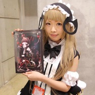 【レポート】「コミケ89」企業ブースのコスプレイヤー写真を一挙130枚！胸元の空いたコスプレイヤーも