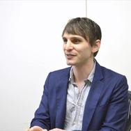 壮大な音楽を生み出す作曲家Evan Callがヴェールを脱ぐー『シュヴァルツェスマーケン』インタビュー