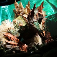 【レポート】なんという迫力…USJ「モンスターハンター・ザ・リアル 2016」で二つ名「レウス」と「ジンオウガ」に襲われてみた