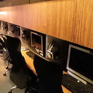 テクノブラッド、ネカフェにVRヘッドセットを導入…VR体験の入り口目指す