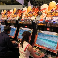 ボール型コントローラーも注目!スマホと連動して遊べるアーケード版『実況パワフルプロ野球BALL☆SPARK』